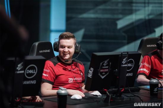 京缺席的连 京缺席的连