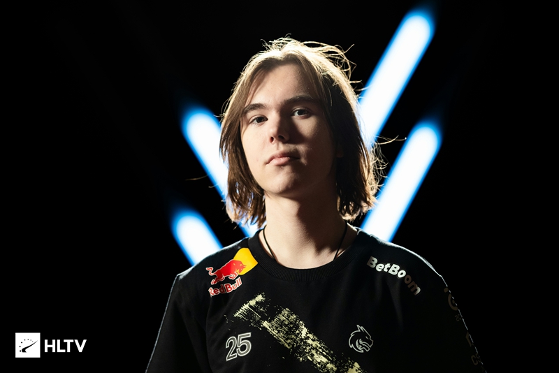 球场赞助与 球场赞助与